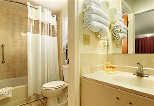 Express Inn & Suites Clearwater Пинелас Парк Стая снимка