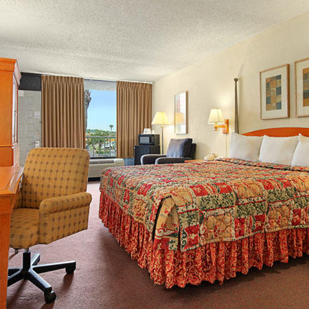 Express Inn & Suites Clearwater Пинелас Парк Стая снимка